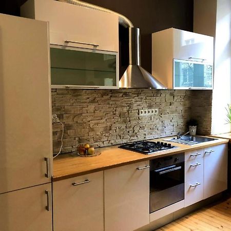 Wilcza 54 Prywatne Mieszkanie Z Balkonem W Centrum 400M Od Dworca Centralnego Samodzielne Zameldowanie! Self Check-In System! Варшава Екстериор снимка