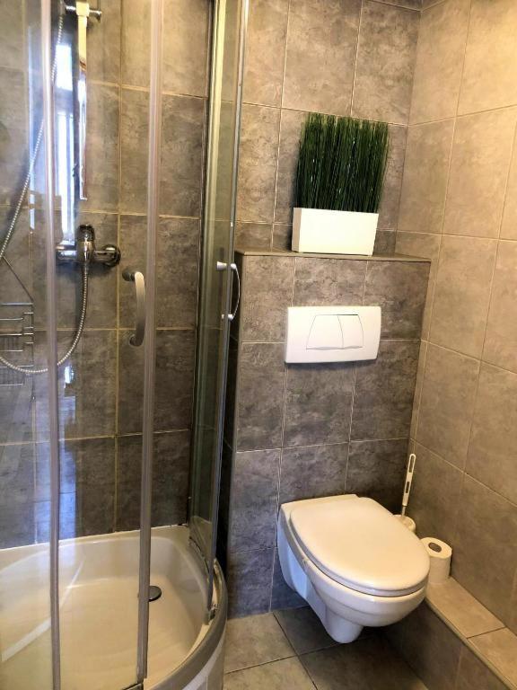 Wilcza 54 Prywatne Mieszkanie Z Balkonem W Centrum 400M Od Dworca Centralnego Samodzielne Zameldowanie! Self Check-In System! Варшава Екстериор снимка